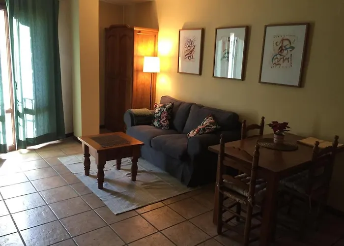 Apartamentos Turisticos San Juan De La Pena