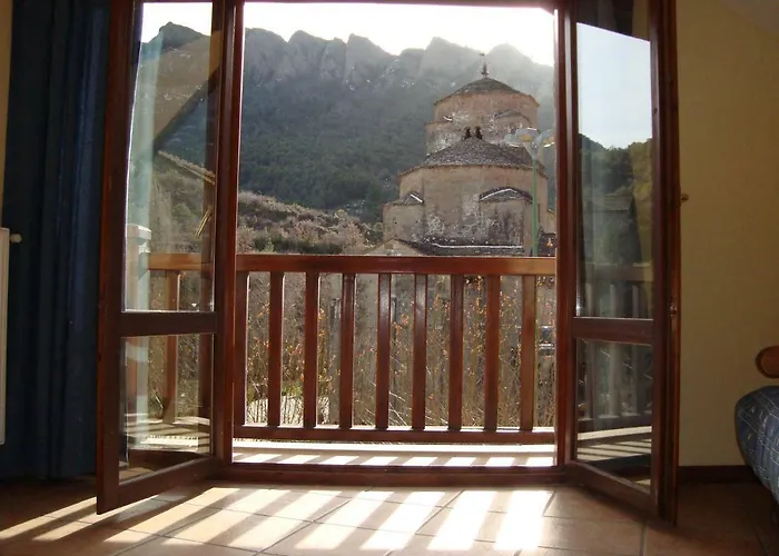 Apartamentos Turisticos San Juan De La Pena